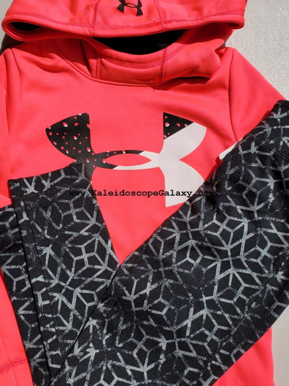Under Armour Girls Size Small Hoodie Sweatshirt with Leggings ~ Black Pink